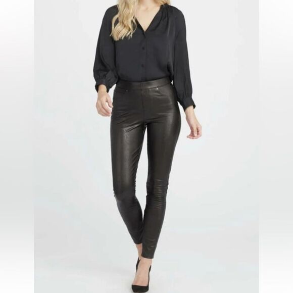 Spanx Ankle Faux Leather Skinny‎ Pants - Picture 3 of 15